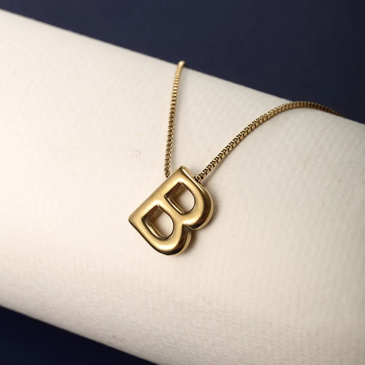 Stainless Steel 14K Gold Plated XUPING Simple Style Letter Necklace