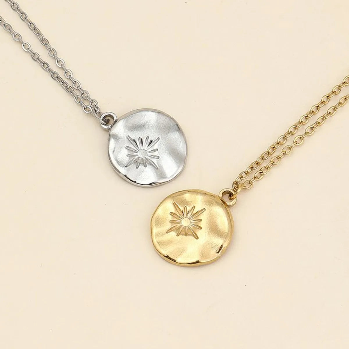 Stainless Steel 18K Gold Plated Casual Simple Style Commute Round Pendant Necklace