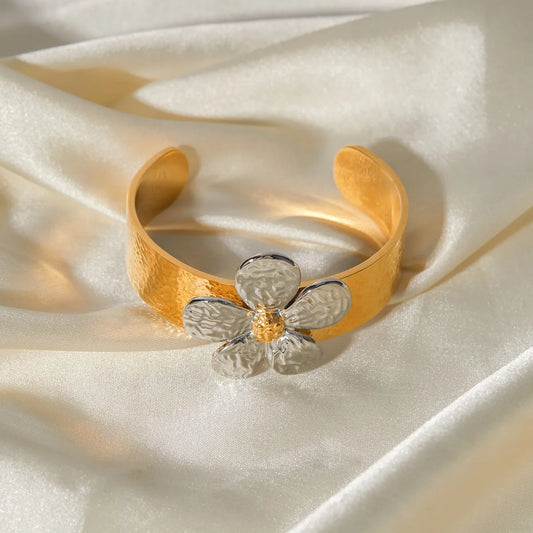 Stainless Steel 18K Gold Plated IG Style Flower Bangle