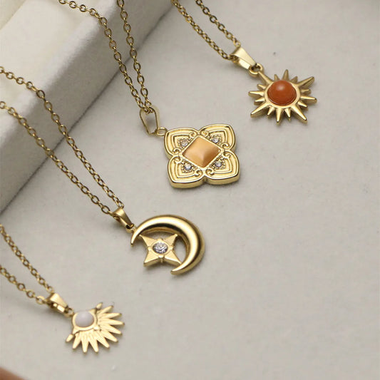 Stainless Steel 18K Gold Plated Retro Four Leaf Clover Sun Moon Inlay Natural Stone Zircon Pendant Necklace