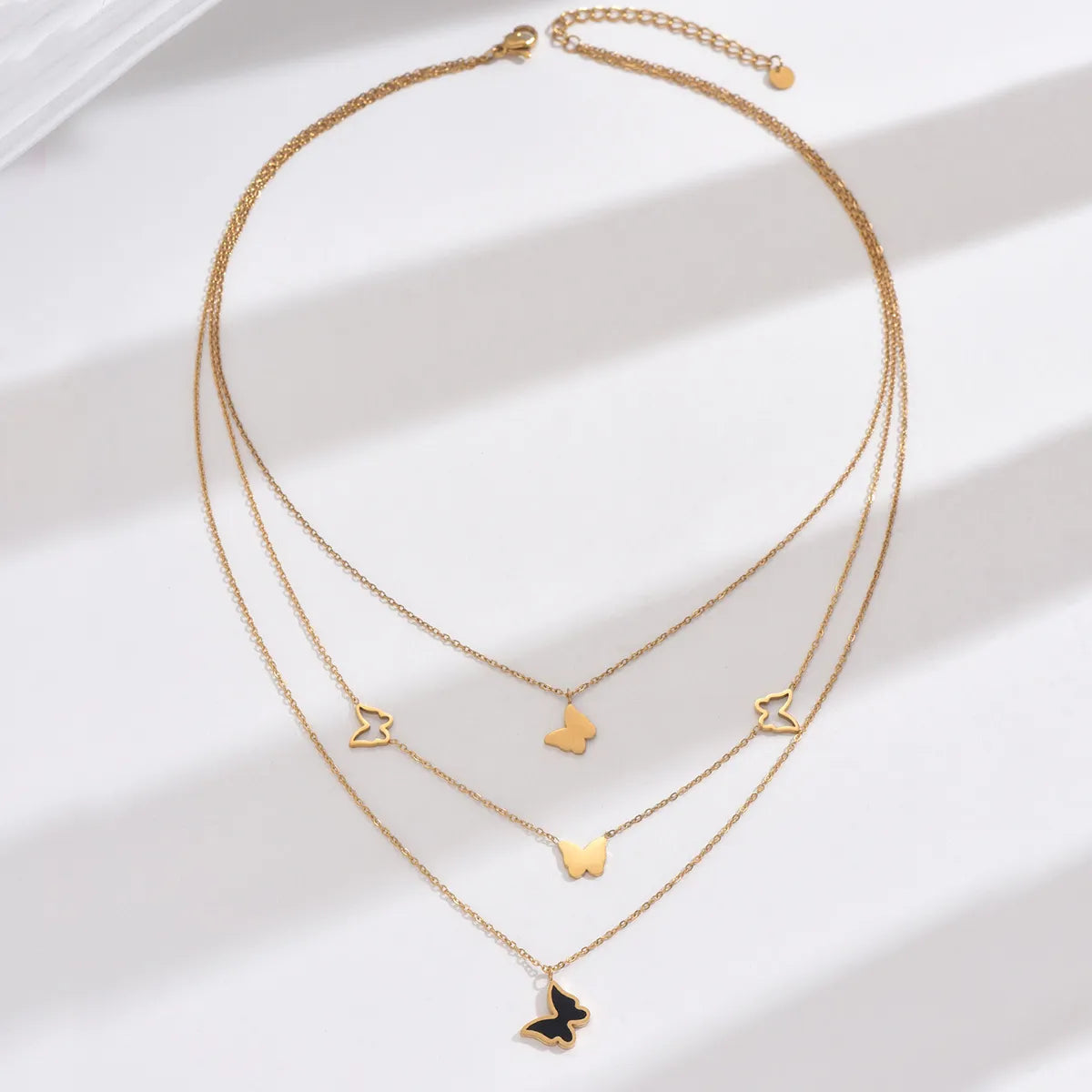 Stainless Steel Arylic Imitation Pearl 14K Gold Plated Elegant Simple Style Classic Style Round Bee Butterfly Inlay Zircon Layered Necklaces