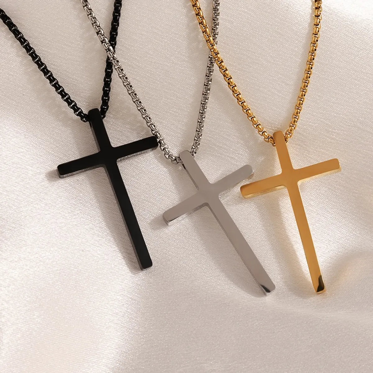 304 Stainless Steel 18K Gold Plated Casual Simple Style Cross Pendant Necklace