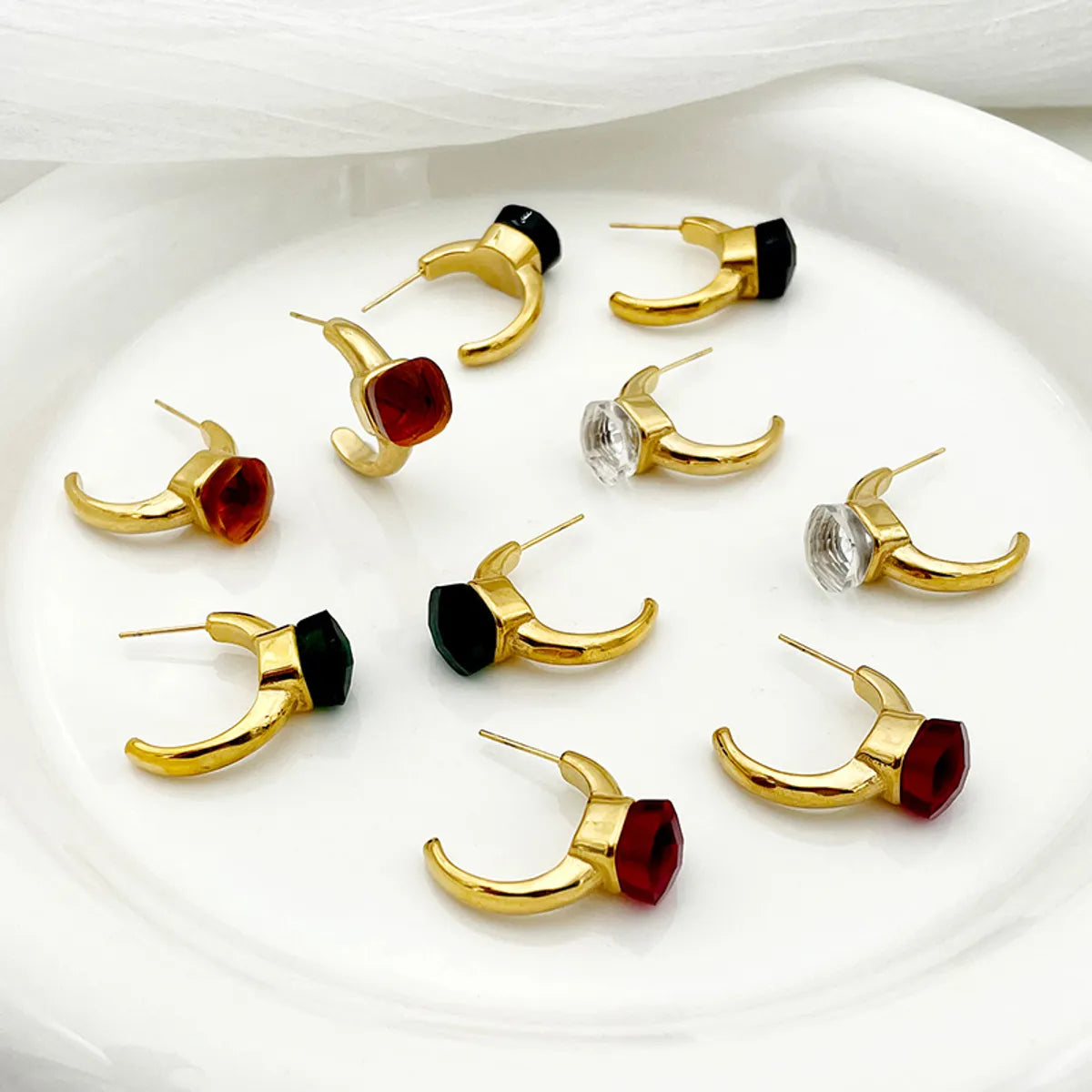 1 Pair Elegant Simple Style Commute C Shape Plating Inlay Stainless Steel Zircon Gold Plated Ear Studs