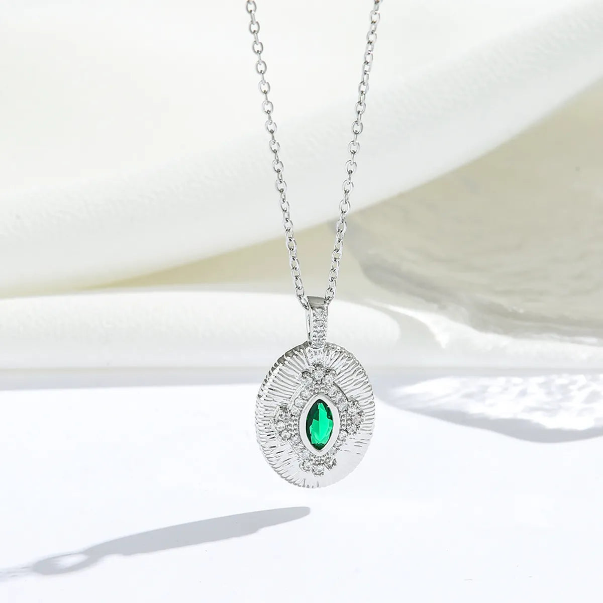 Stainless Steel Gold Plated Silver Plated Casual Commute Oval Inlay Zircon Pendant Necklace