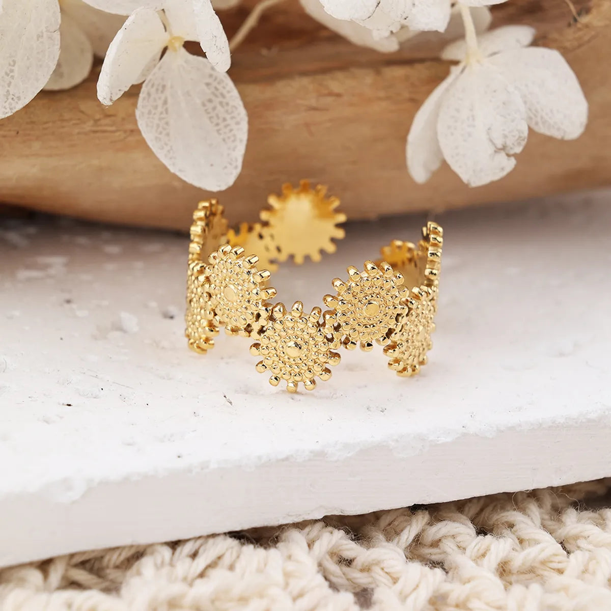 Stainless Steel Gold Plated Simple Style Plating Solid Color Rings