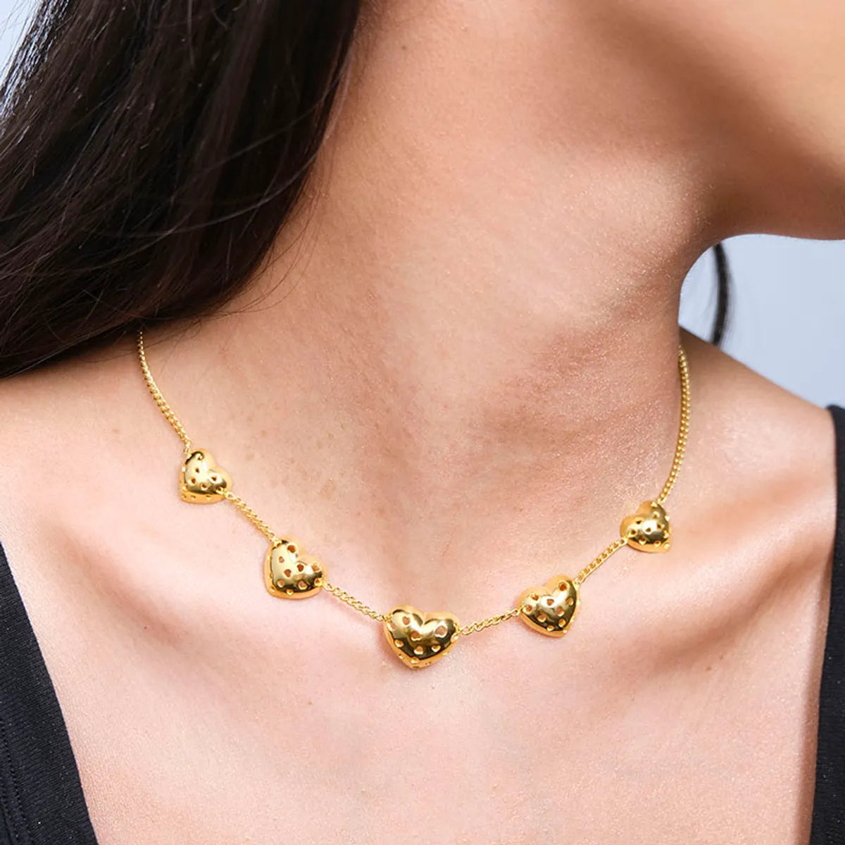 Stainless Steel Gold Plated Vintage Style Heart Shape Hollow Out Chain Necklace