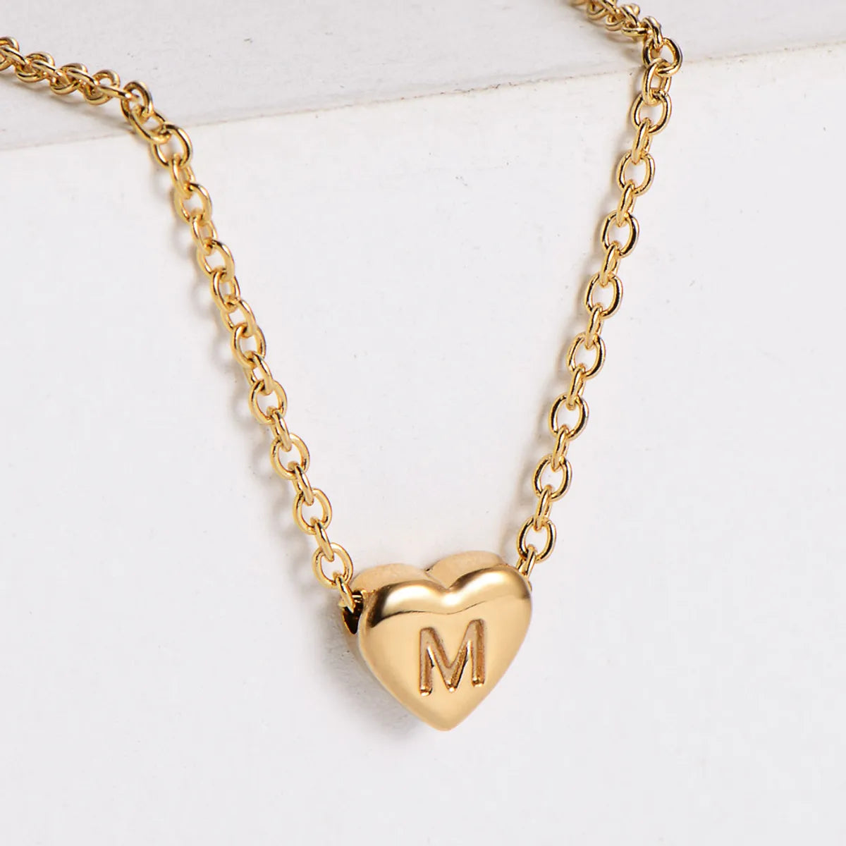 Stainless Steel Plating 18k Gold Exquisite Heart-shaped Letter Pendant Necklace