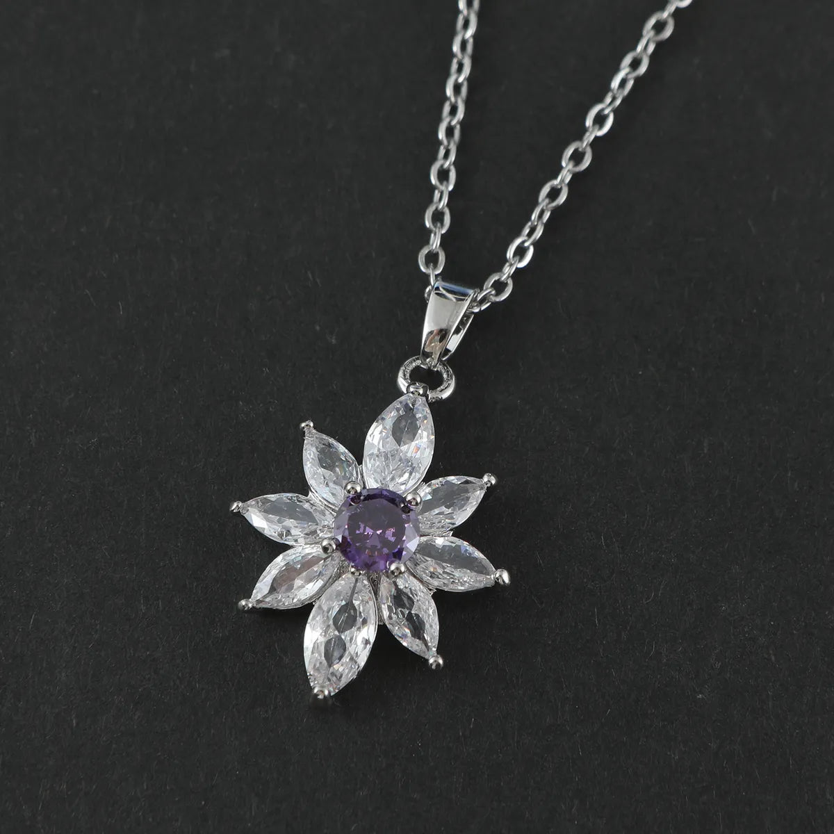 Stainless Steel Simple Style Classic Style Flower Inlay Zircon Pendant Necklace