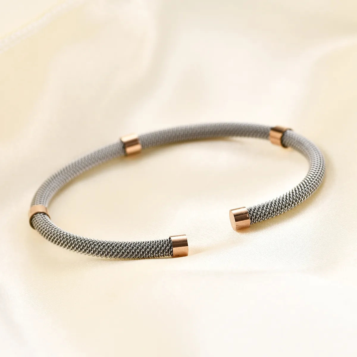 Stainless Steel Simple Style Solid Color Spiral Stripe Plating Bangle