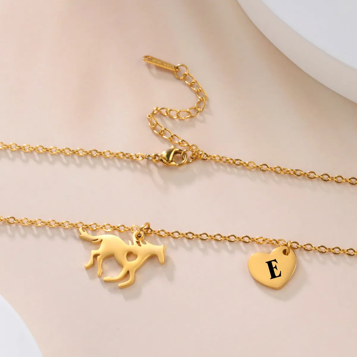 Stainless Steel Titanium Steel Casual Heart Shape Horse Plating Pendant Necklace