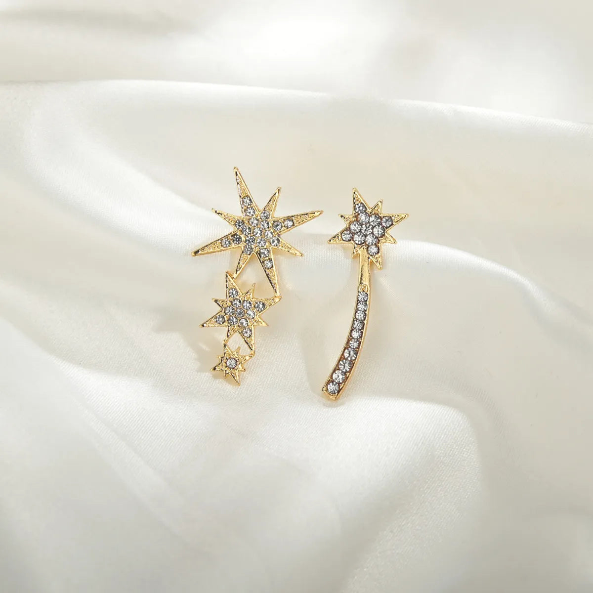 Star Asymmetrical Silver Needle Earrings