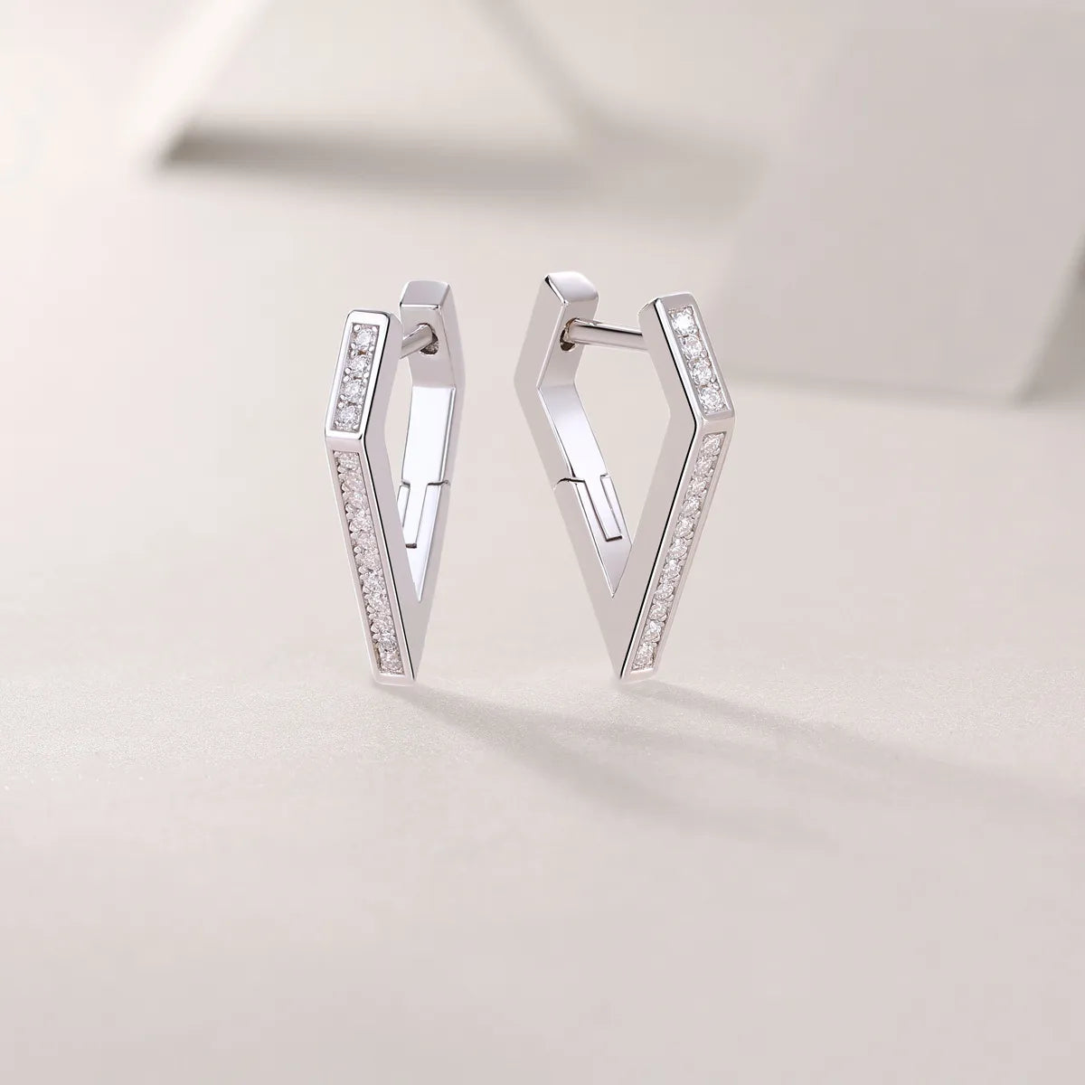 Sterling Silver White Gold Plated Casual Simple Style Polishing Inlay Geometric Moissanite Earrings