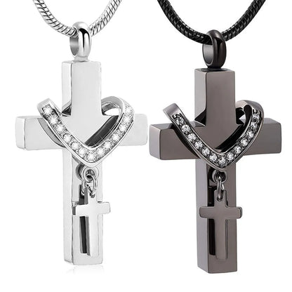 Streetwear Cross Heart Shape Titanium Steel Polishing Inlay Artificial Diamond Pendant Necklace