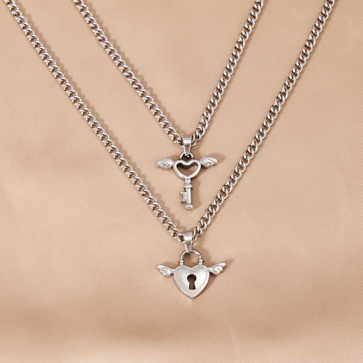 Streetwear Heart Shape Stainless Steel Pendant Necklace