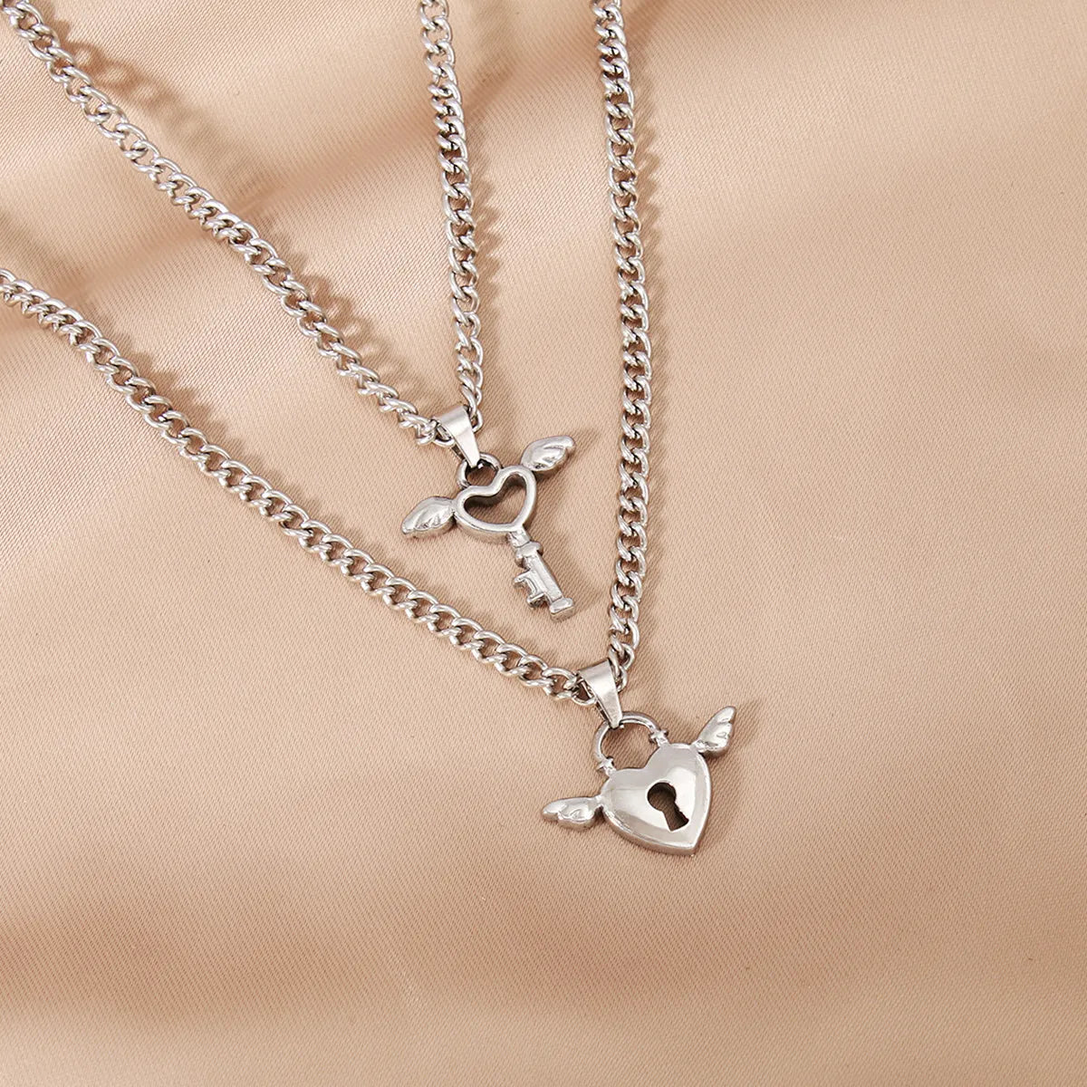 Streetwear Heart Shape Stainless Steel Pendant Necklace