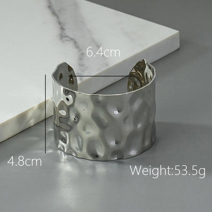 Streetwear Irregular Snakeskin Alloy Ferroalloy Plating Silver Plated Unisex Bangle