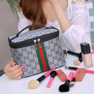 Streetwear Letter Polyester Square Makeup Bags