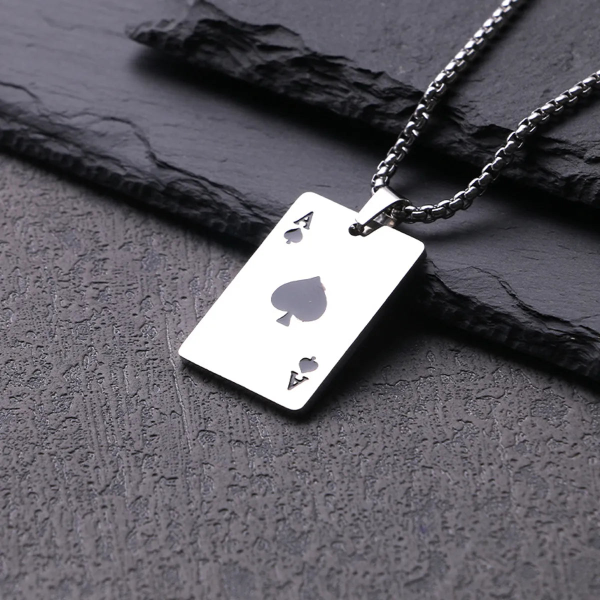 Streetwear Poker Titanium Steel Polishing Pendant Necklace