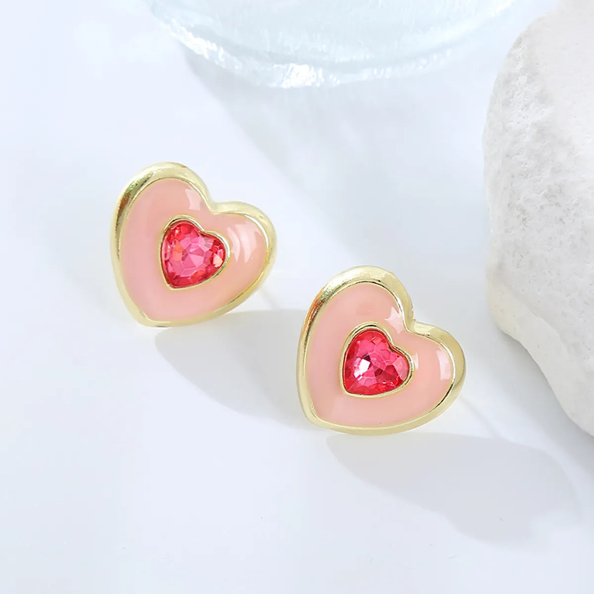 Sweet Artistic Heart Shape Alloy Plating Inlay Rhinestones Gold Plated Women's Ear Studs