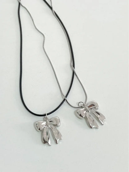 Sweet Bow Knot Alloy Women'S Pendant Necklace