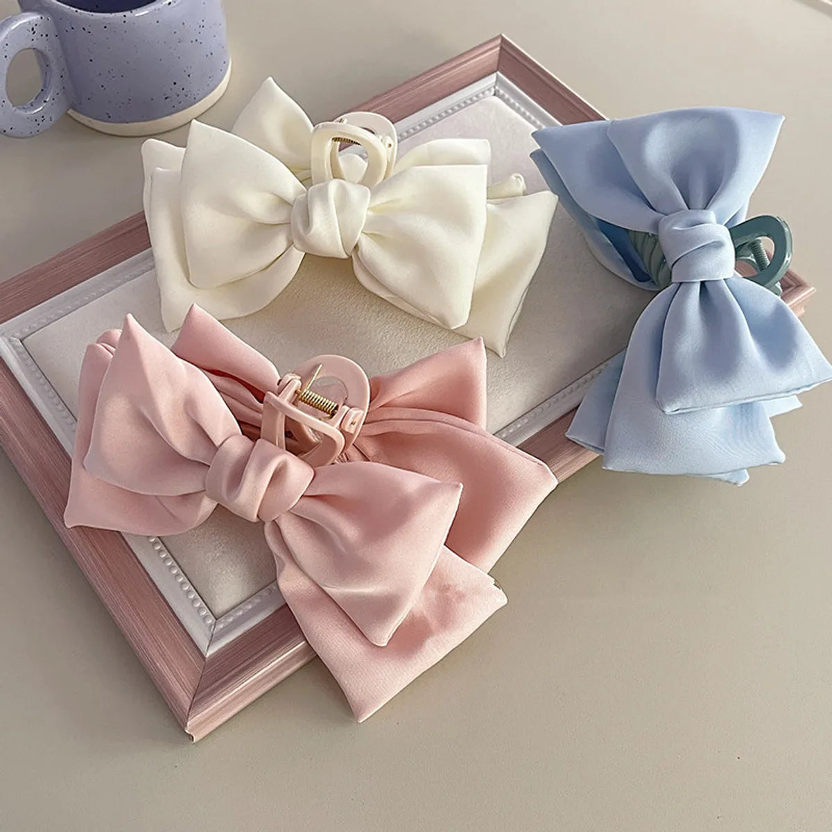 Women'S Sweet Bow Knot Arylic Cloth Hair Claws