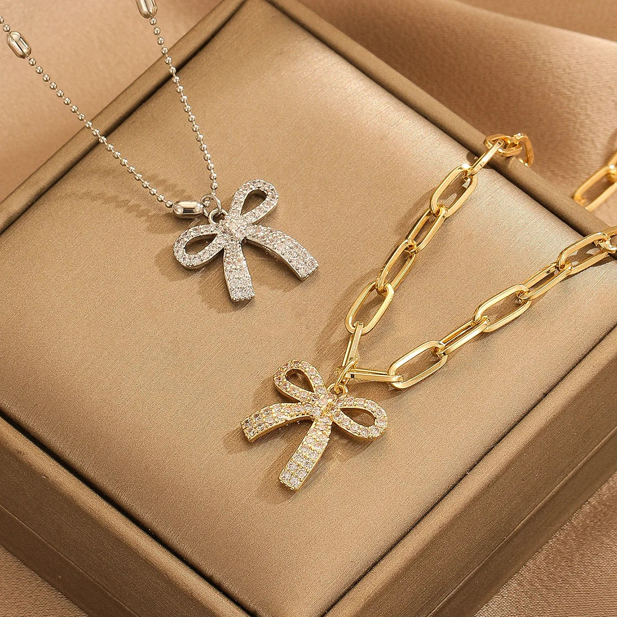 Sweet Bow Knot Copper Zircon Pendant Necklace