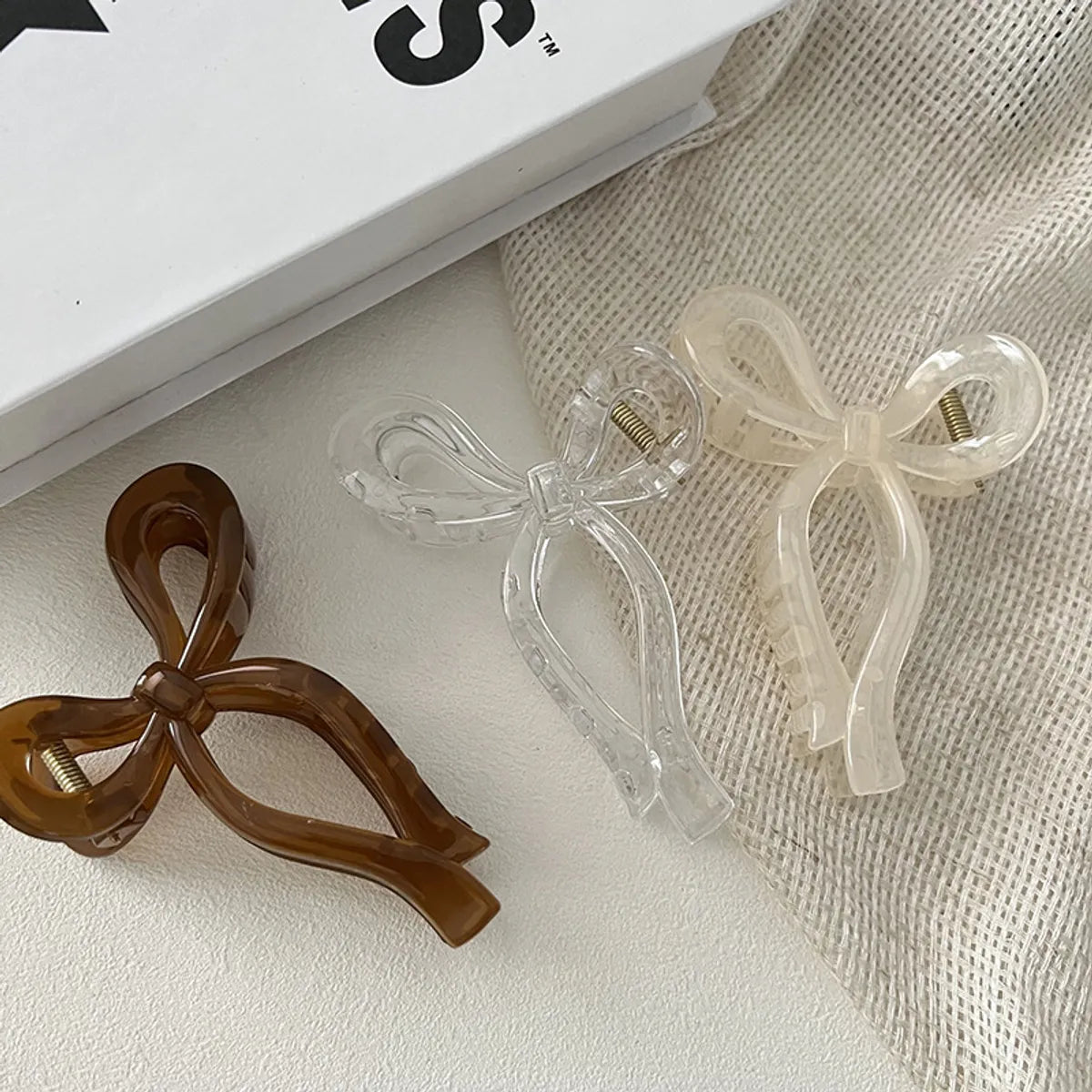 Sweet Bow Knot Plastic Resin Bowknot Hair Claws