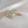 Sweet Butterfly Alloy Artificial Pearls Women'S Brooches