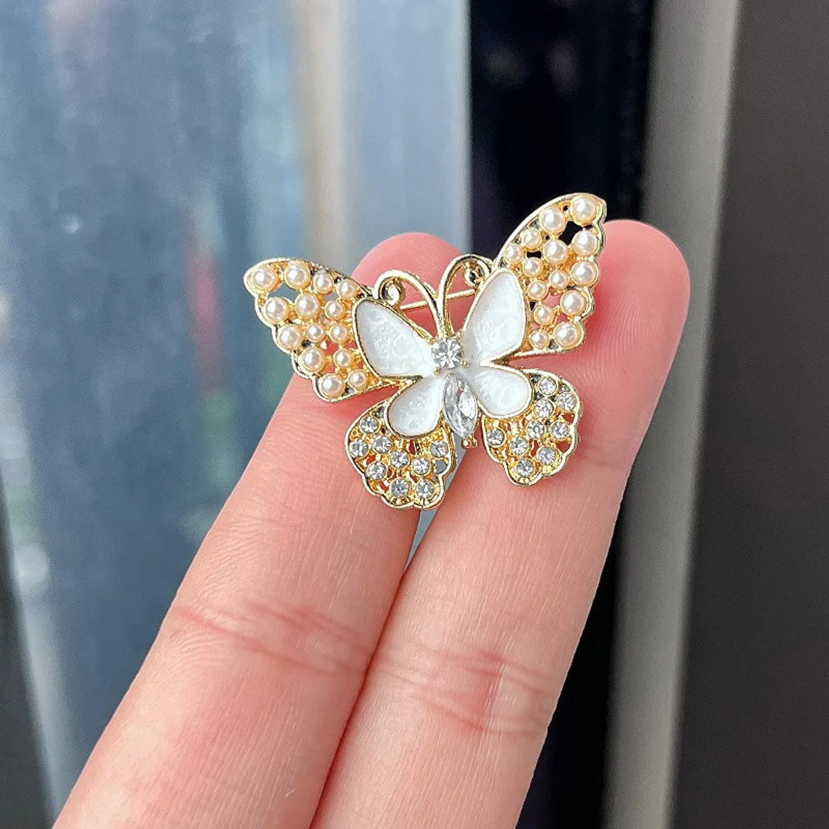 Sweet Butterfly Alloy Artificial Pearls Women'S Brooches