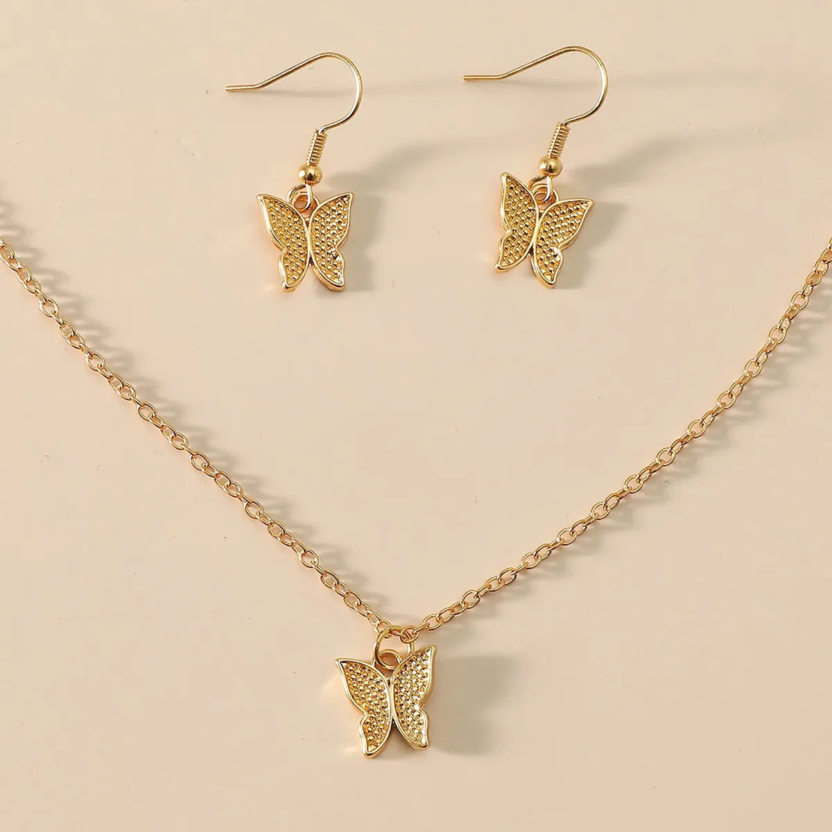 Sweet Butterfly Alloy Gold Plated Women's Earrings Necklace