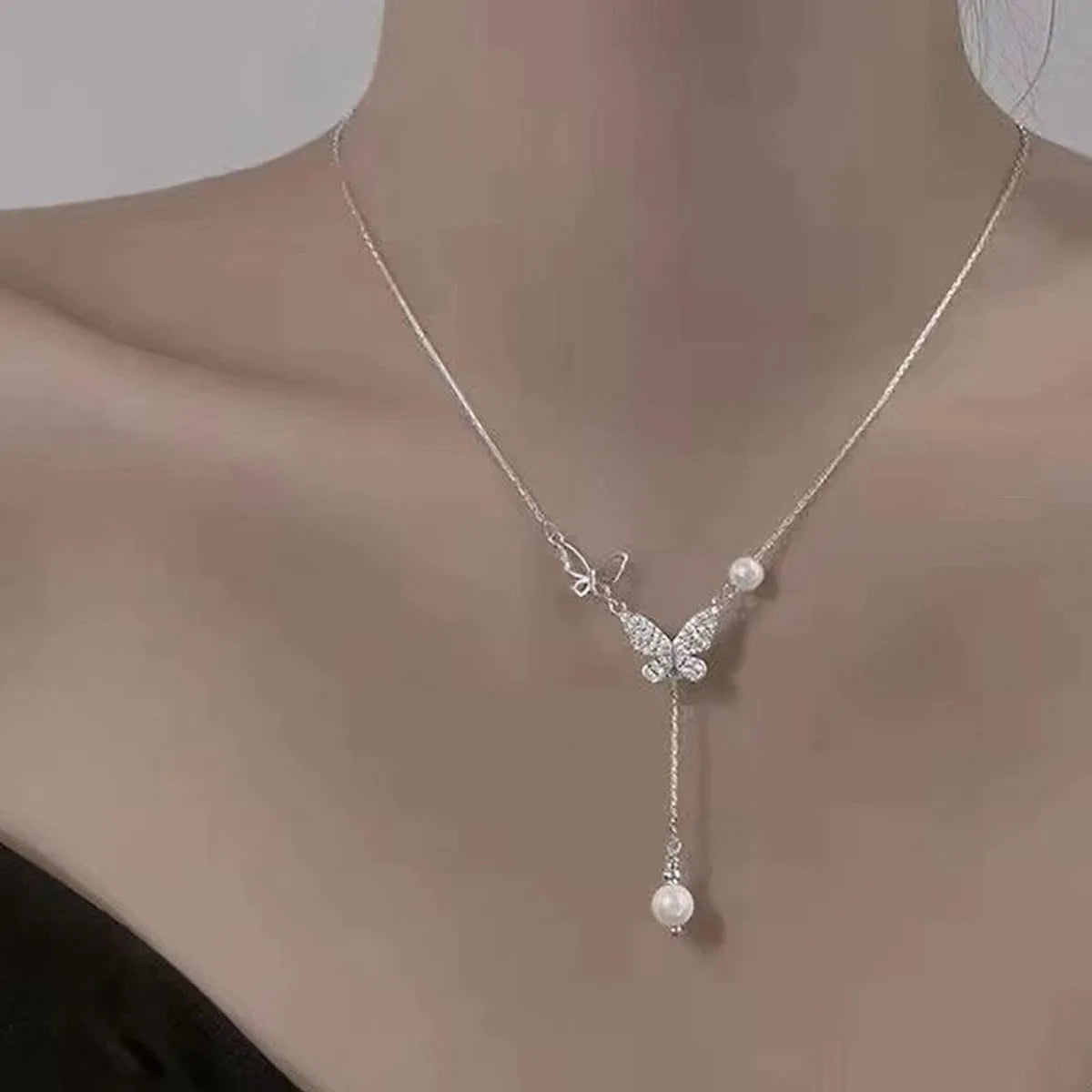 Sweet Butterfly Alloy Women'S Pendant Necklace