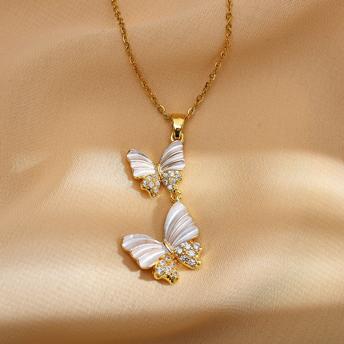 Sweet Butterfly Titanium Steel Copper Inlay Zircon Pendant Necklace