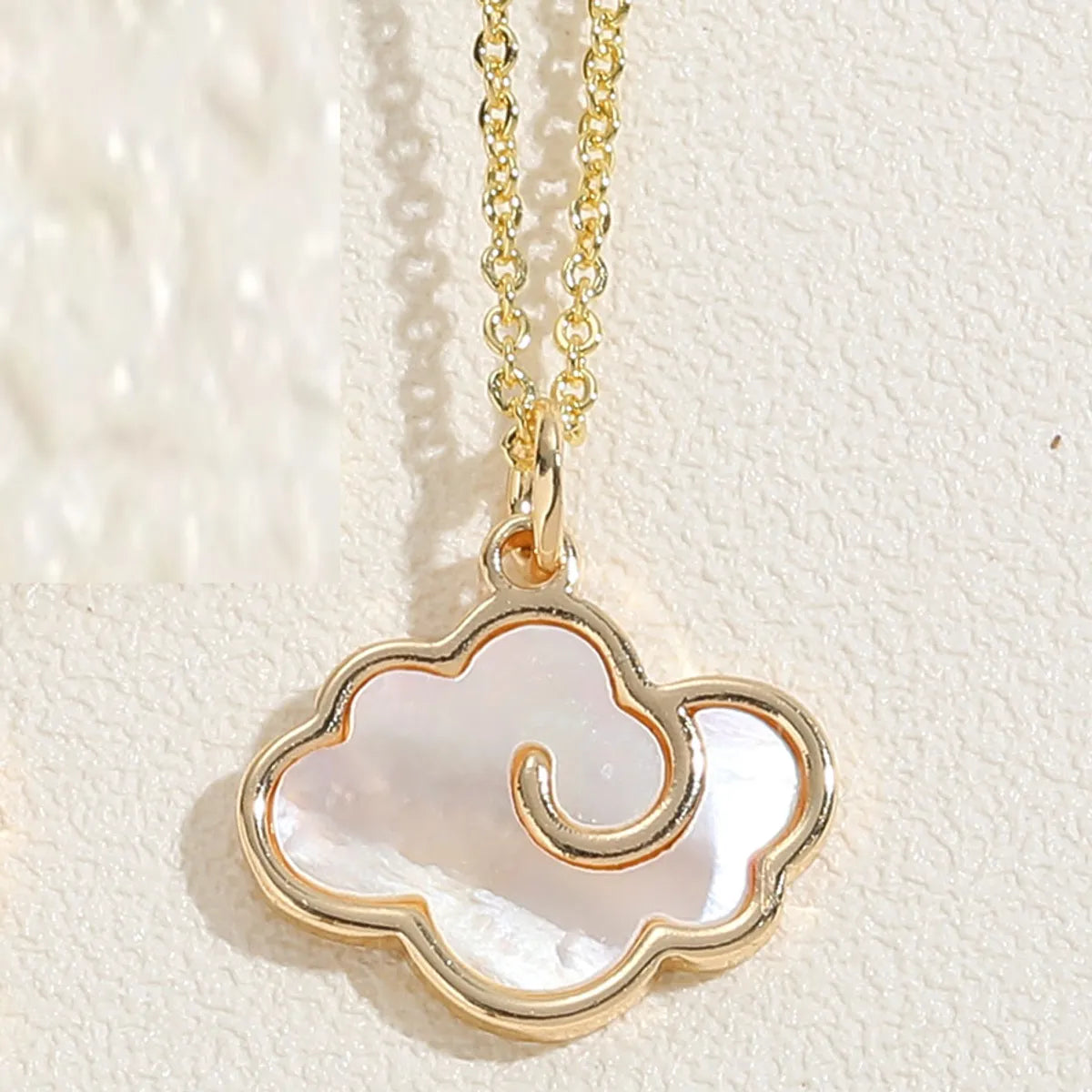 Sweet Commute Clouds Bear Rose Copper Plating Inlay Pearl Shell Zircon 14k Gold Plated Pendant Necklace