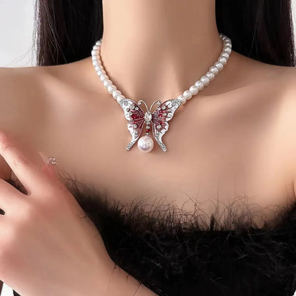 Sweet Cool Style Butterfly Imitation Pearl Alloy Plush Enamel Inlay Artificial Diamond Women's Necklace