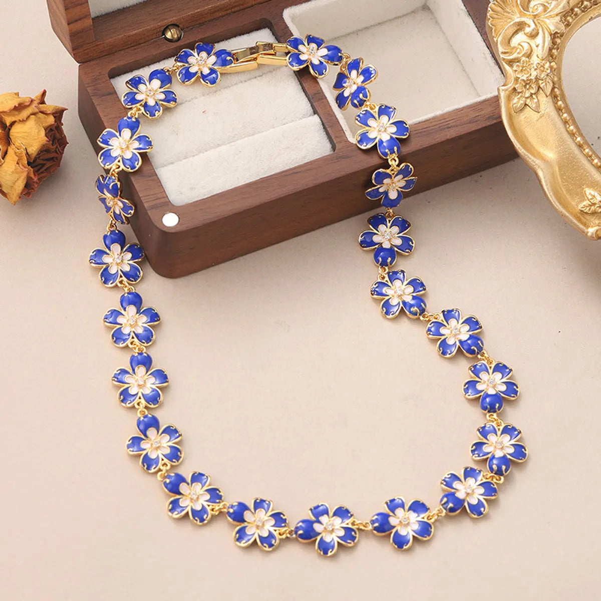 Sweet Ditsy Floral Copper Plating Inlay Zircon 18k Gold Plated Necklace