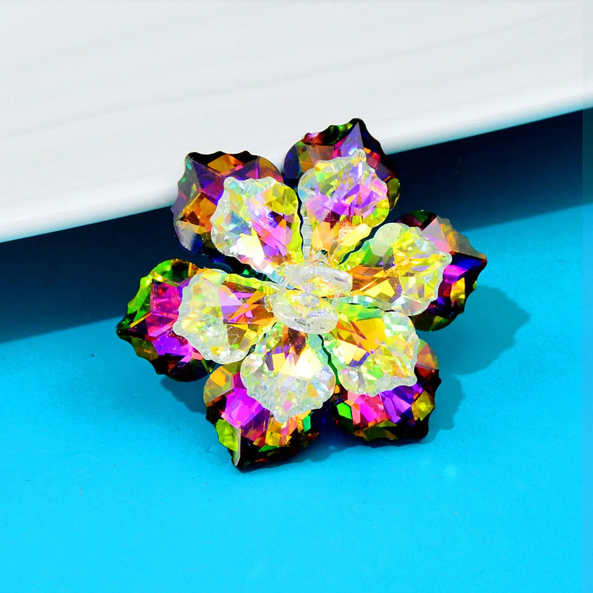 Sweet Flower Alloy Crystal Women'S Brooches