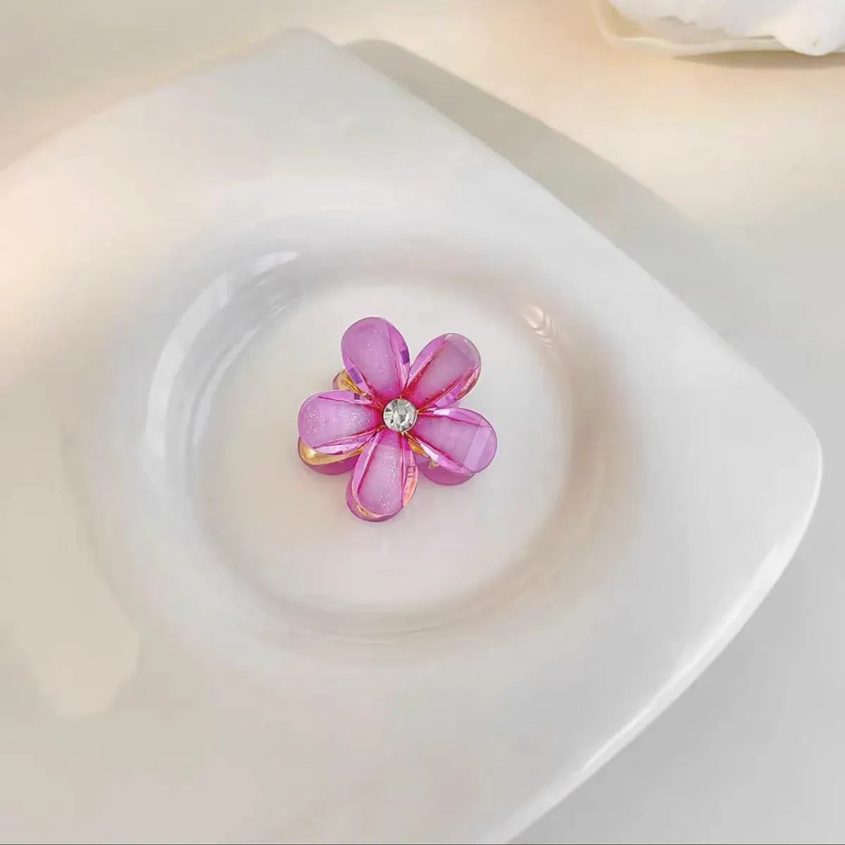 Women'S Sweet Flower Alloy Resin Plating Inlay Rhinestones Hair Clip