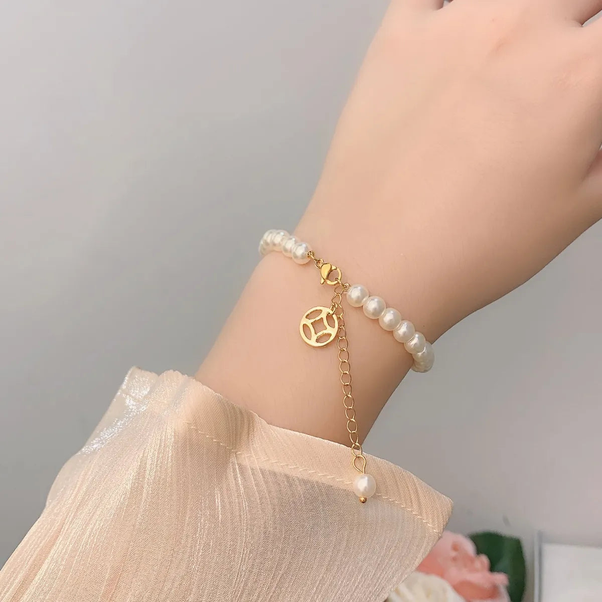 Sweet Flower Bow Knot Imitation Pearl Women'S Bracelets