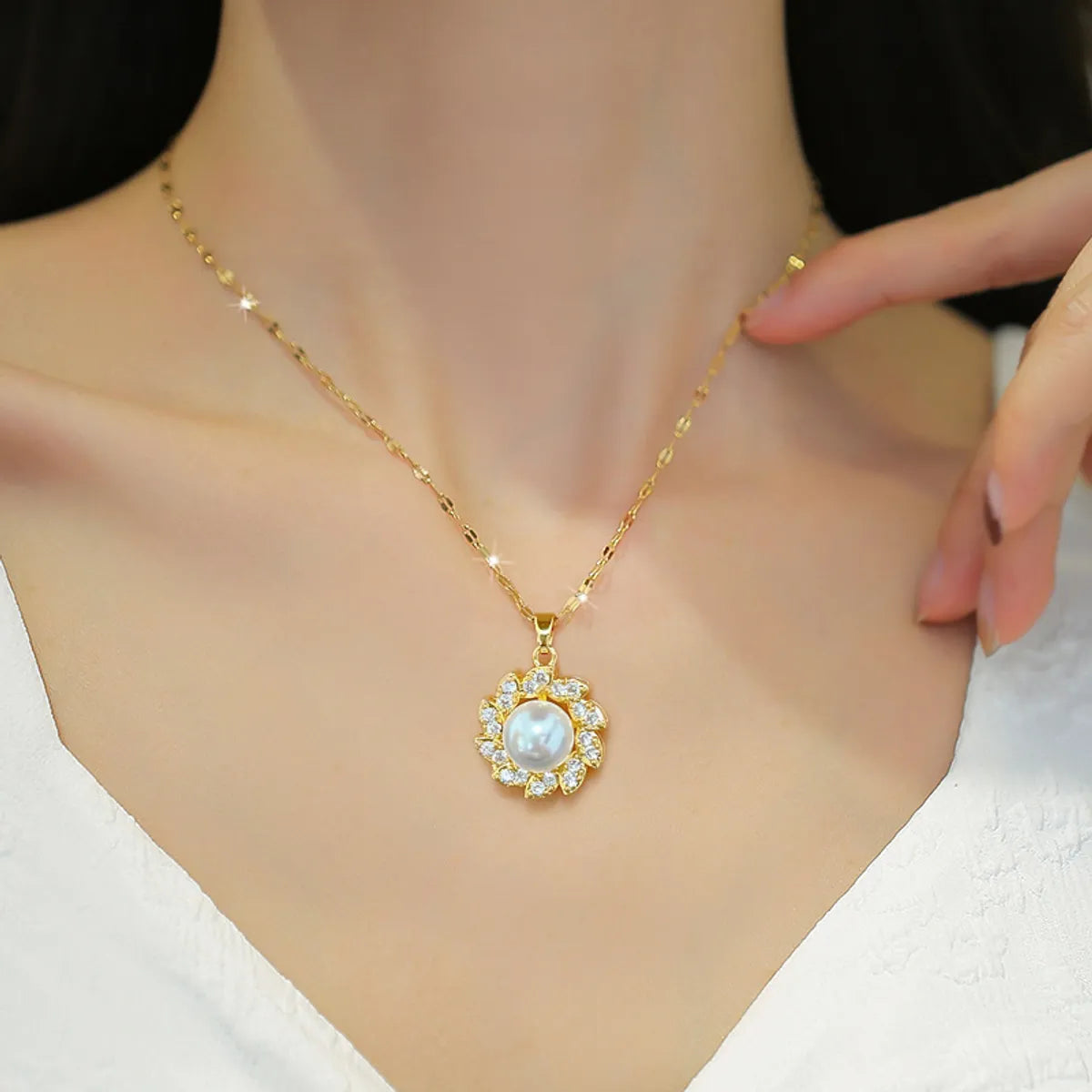 Sweet Flower Stainless Steel Copper Plating Inlay Pearl Zircon Pendant Necklace 1 Piece