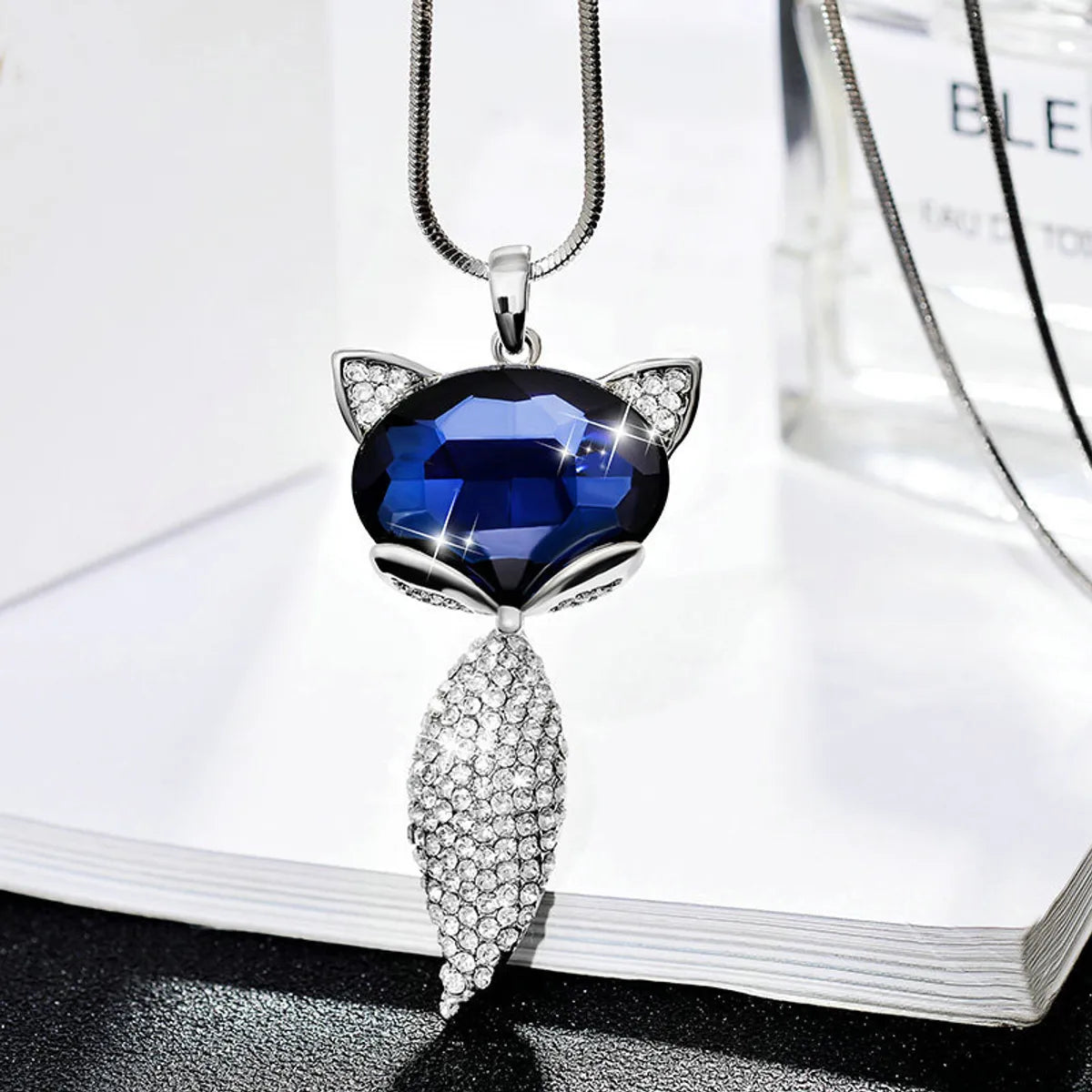 Sweet Fox Alloy Glass Copper Artificial Rhinestones Sweater Chain