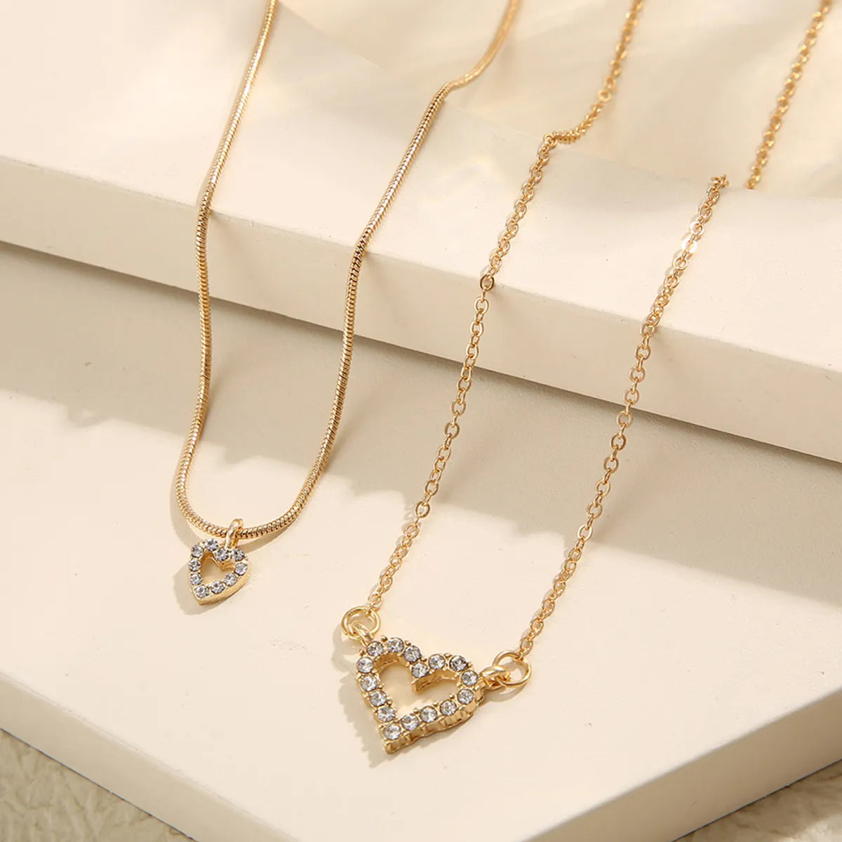 Sweet Heart Shape Alloy Inlay Artificial Gemstones Women's Pendant Necklace