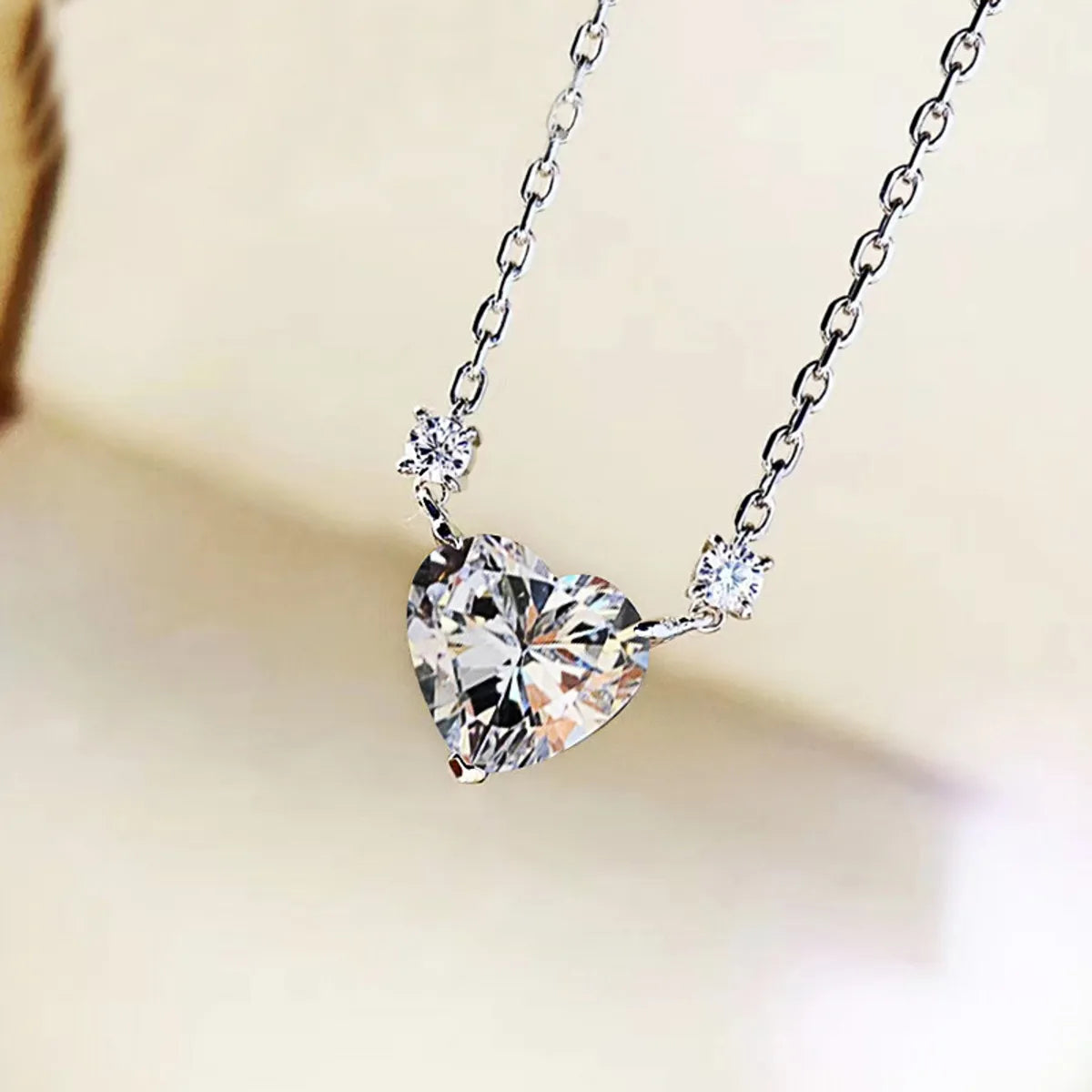 Sweet Heart Shape Copper Inlay Zircon Pendant Necklace 1 Piece