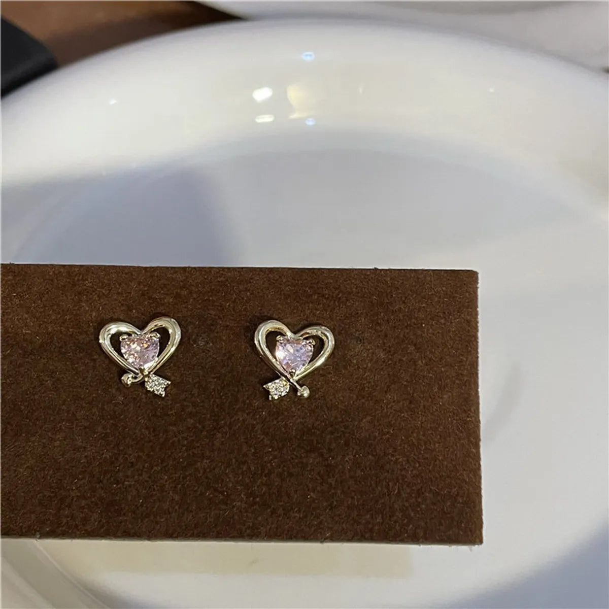 Sweet Heart Shape Copper Plating Inlay Zircon Ear Clips Ear Studs 1 Pair