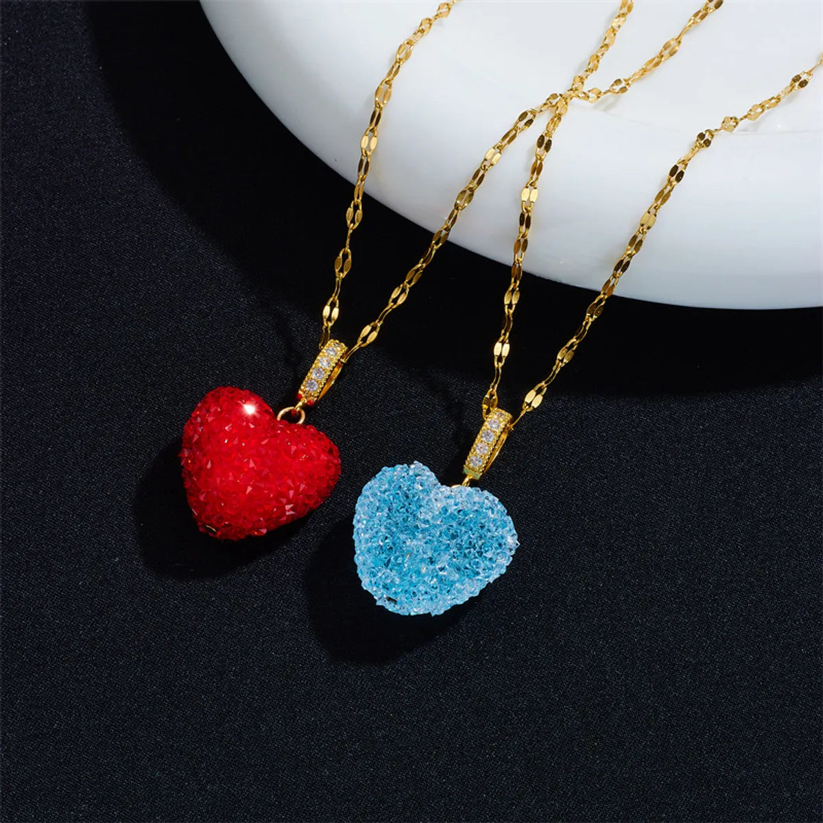 Sweet Heart Shape Plastic Titanium Steel Copper Plating Women's Pendant Necklace