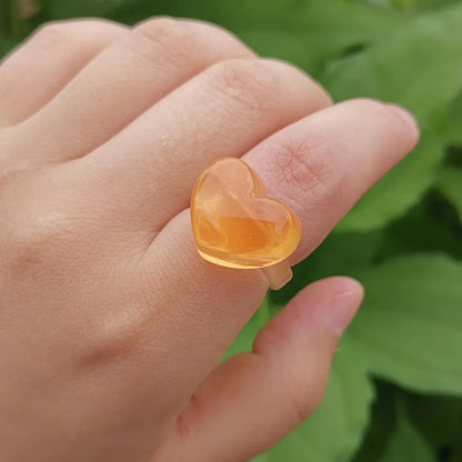 Sweet Heart Shape Synthetic Resin Wholesale Rings