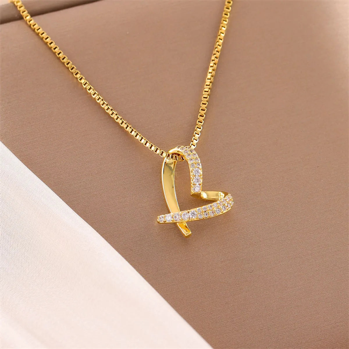 Stainless Steel 18K Gold Plated Sweet Plating Inlay Round Oval Heart Shape Artificial Diamond Pendant Necklace