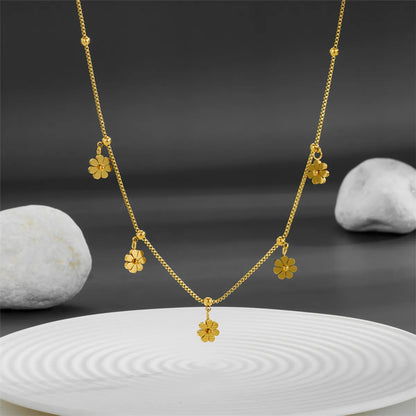 Sweet Simple Style Daisy Titanium Steel Plating 18k Gold Plated Pendant Necklace