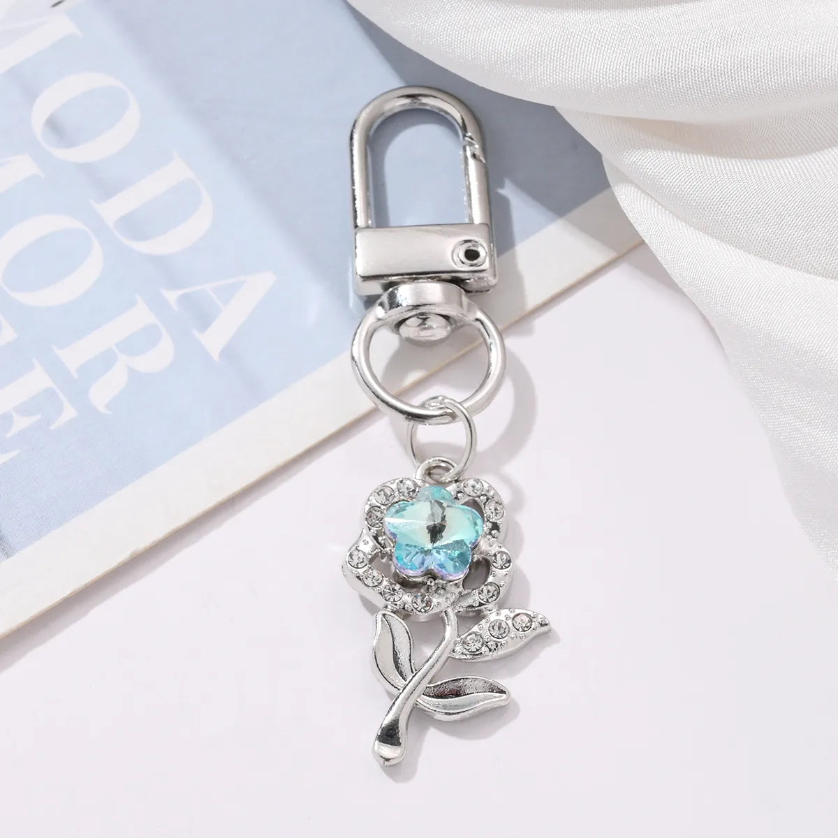 Sweet Simple Style Flower Alloy Inlay Rhinestones Bag Pendant Keychain