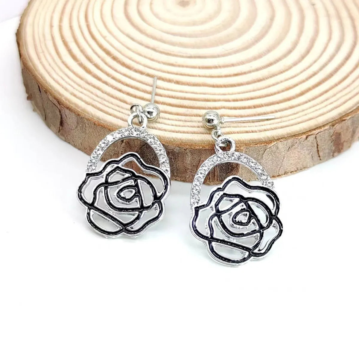 Sweet Simple Style Rose Flower Alloy Plating Hollow Out Rhinestones Gold Plated Silver Plated Women's Drop Earrings