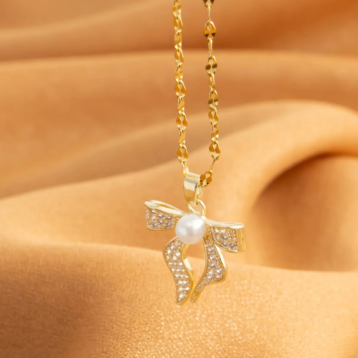 Sweet Streetwear Bow Knot Stainless Steel Plating Inlay Pearl Zircon 18k Gold Plated Pendant Necklace